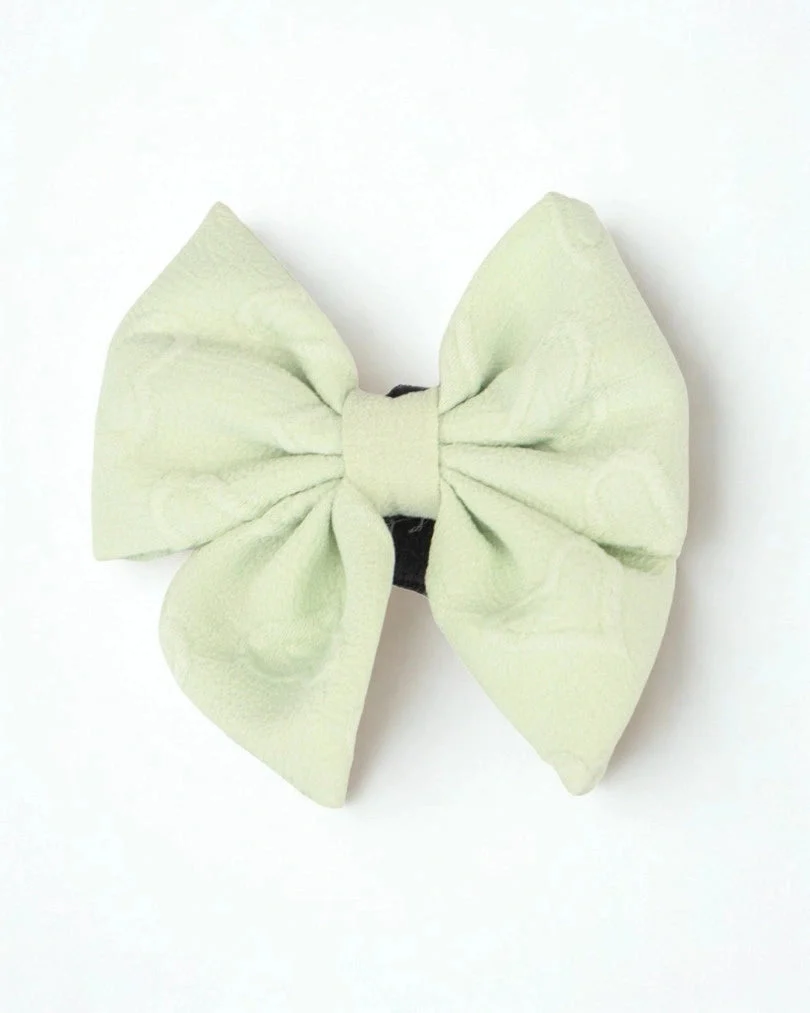 Enchanting Hearts Deluxe Bow Tie