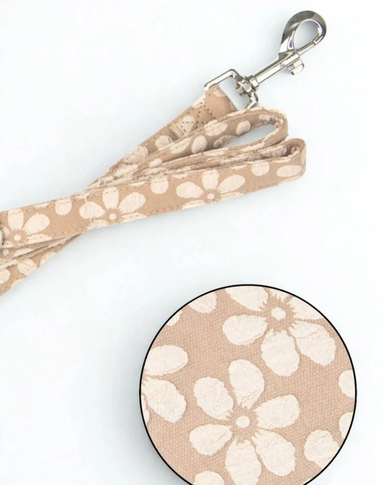 Cocoa Bloom Deluxe Leash